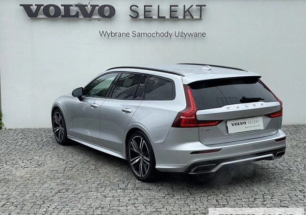 Volvo V60 cena 134900 przebieg: 120000, rok produkcji 2020 z Warszawa małe 631